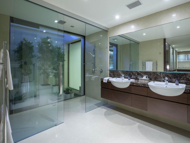 Beautiful Gold Coast Bathroom