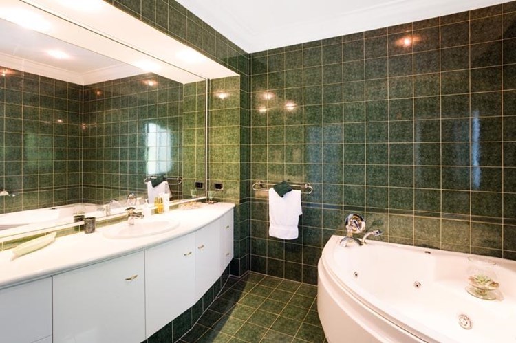 Tiled bathroom in brookfield